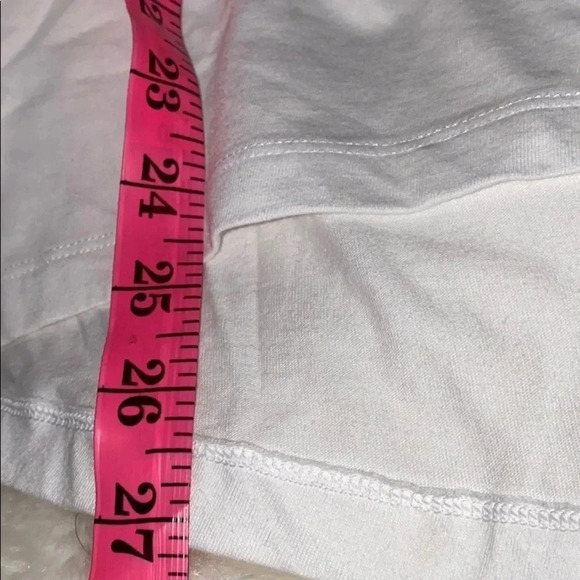 Disney  Minnie Mouse white Tee shirt Sz S - Picture 9 of 9